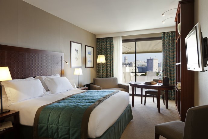 Imagen de la habitación del Hotel Sofitel Marseille Vieux Port. Foto 6