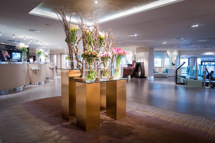 Imagen del bar/restaurante del Hotel Sofitel Marseille Vieux Port. Foto 3