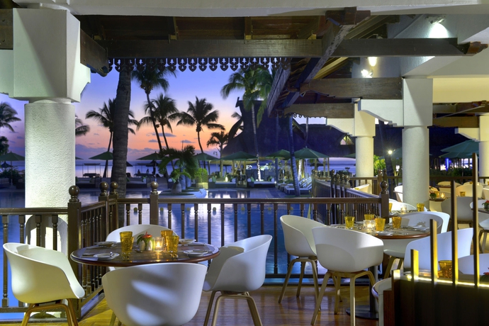 Imagen del bar/restaurante del Hotel Sofitel Mauritius L'imperial Resort and Spa. Foto 4