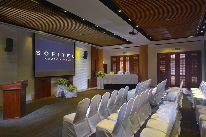 Imagen de los interiores del Hotel Sofitel Mauritius L'imperial Resort and Spa. Foto 12