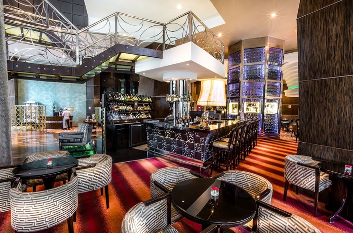 Imagen del bar/restaurante del Hotel Sofitel Mumbai Bkc. Foto 2