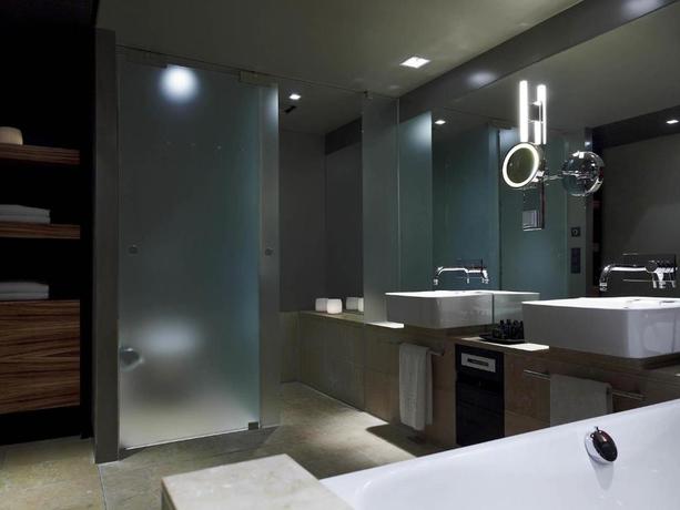 Imagen de la habitación del Hotel Sofitel Munich Bayerpost. Foto 9