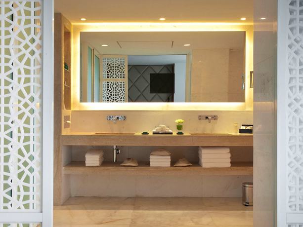 Imagen de la habitación del Hotel Sofitel Rabat Jardin Des Roses. Foto 19