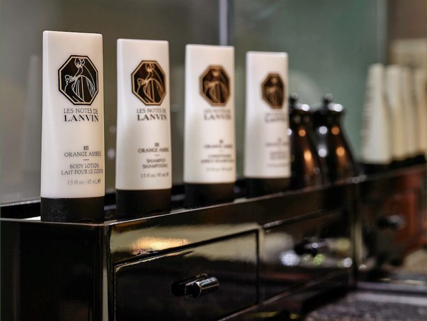 Imagen de la habitación del Hotel Sofitel Saigon Plaza. Foto 4