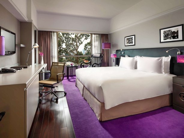 Imagen de la habitación del Hotel Sofitel Saigon Plaza. Foto 16
