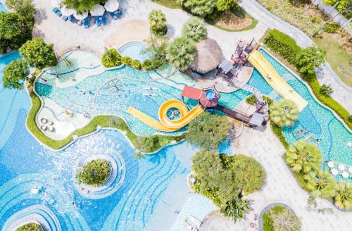 Imagen de la piscina del Hotel Sofitel Sanya Leeman Resort. Foto 18