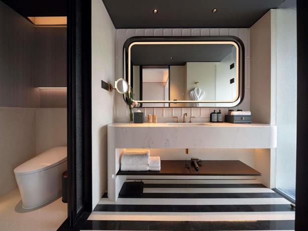 Imagen de la habitación del Hotel Sofitel Shanghai North Bund. Foto 6