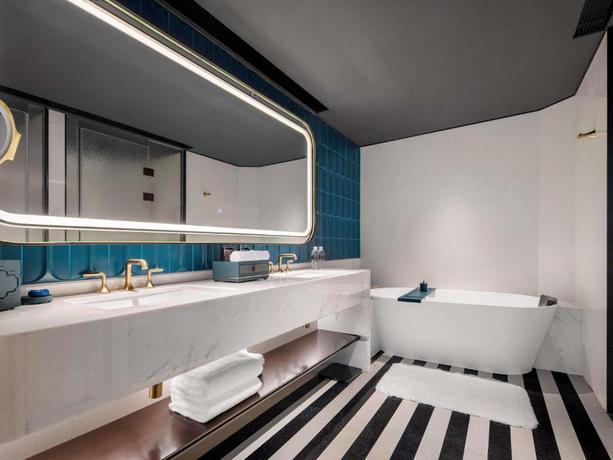 Imagen de la habitación del Hotel Sofitel Shanghai North Bund. Foto 7