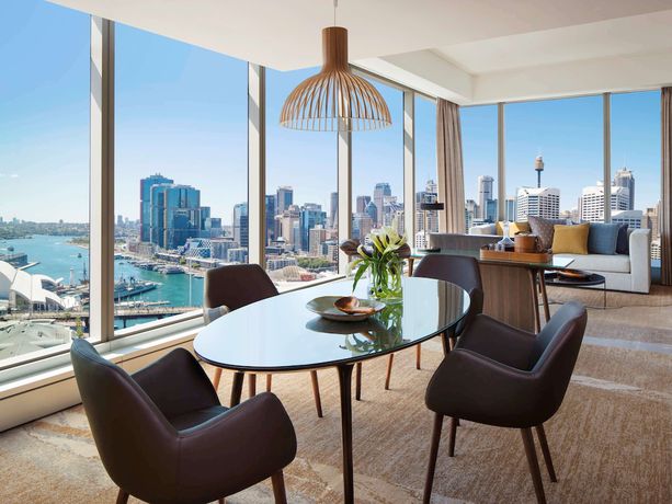 Imagen de la habitación del Hotel Sofitel Sydney Darling Harbour. Foto 17