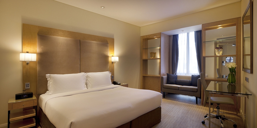 Imagen de la habitación del Hotel Sofitel Sydney Wentworth. Foto 7