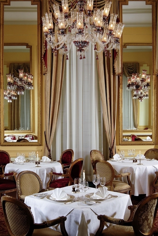 Imagen del bar/restaurante del Hotel Sofitel Winter Palace Luxor. Foto 3