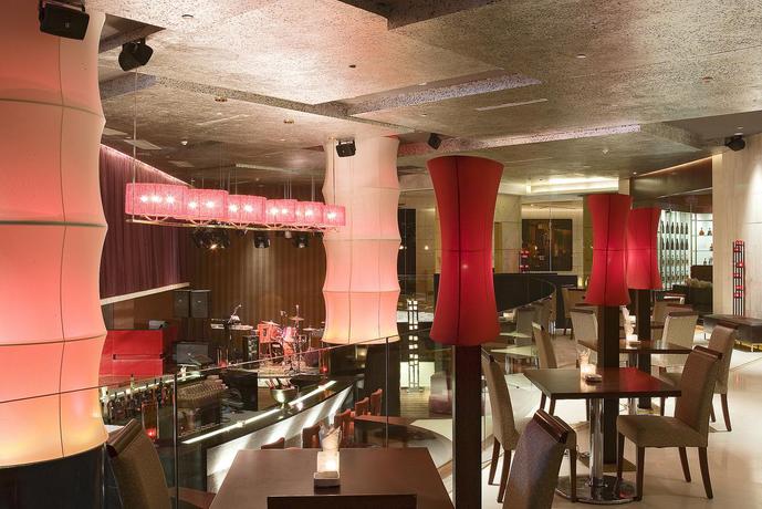 Imagen del bar/restaurante del Hotel Sofitel Xian On Renmin Square. Foto 2