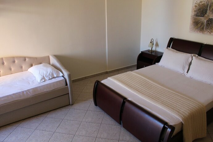 Imagen de la habitación del Hotel Sofotel. Foto 19