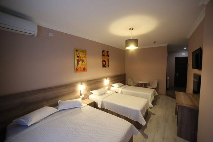 Imagen de la habitación del Hotel Soft, Batumi. Foto 14