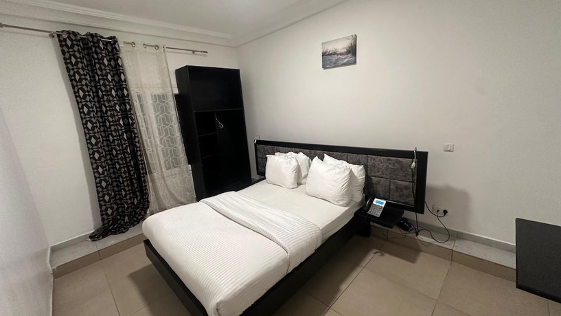 Imagen de la habitación del Hotel SoftDouala. Foto 2