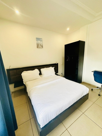 Imagen de la habitación del Hotel SoftDouala. Foto 13