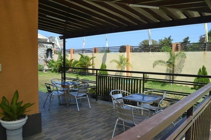 Imagen del bar/restaurante del Hotel Softwind Villa. Foto 23