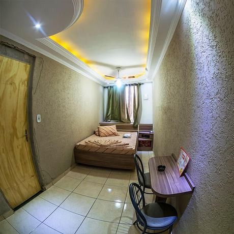 Imagen de la habitación del Hotel Softy. Foto 3
