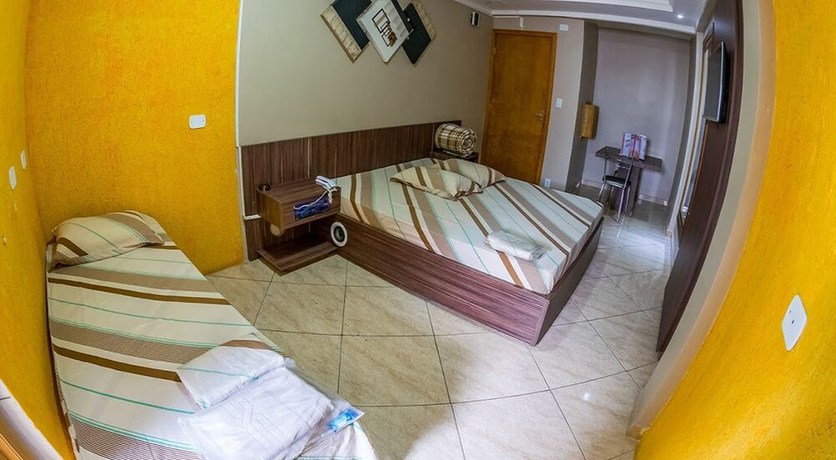 Imagen de la habitación del Hotel Softy. Foto 8