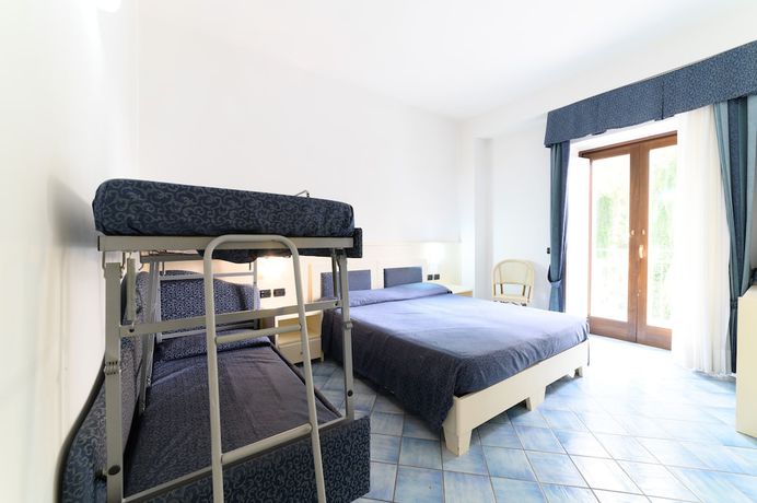 Imagen de la habitación del Hotel Sogaris. Foto 9