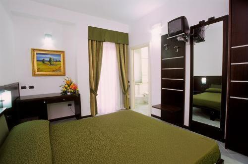 Imagen de la habitación del Hotel Sogaris, Paestum. Foto 6