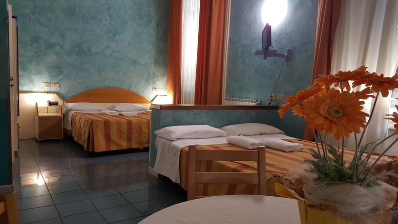 Imagen de la habitación del Hotel Soggiorno Athena. Foto 3