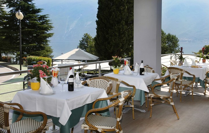 Imagen del bar/restaurante del Hotel Sogno del Benaco. Foto 3