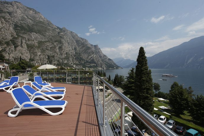 Imagen de los exteriores del Hotel Sogno del Benaco. Foto 14