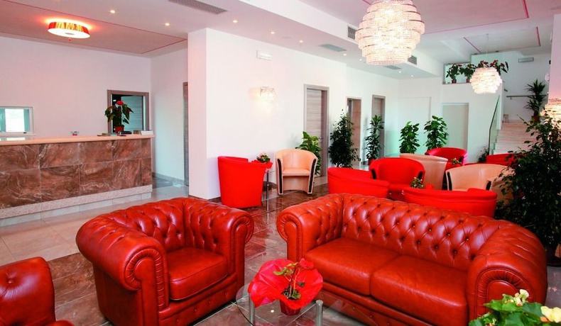 Imagen de los interiores del Hotel Sogno del Benaco. Foto 17