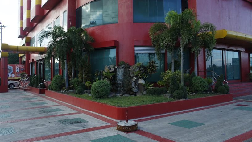 Imagen de los exteriores del Hotel Sogo Naga City. Foto 5