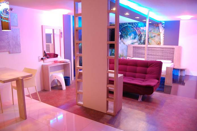 Imagen de la habitación del Hotel Sogo Tarlac. Foto 9