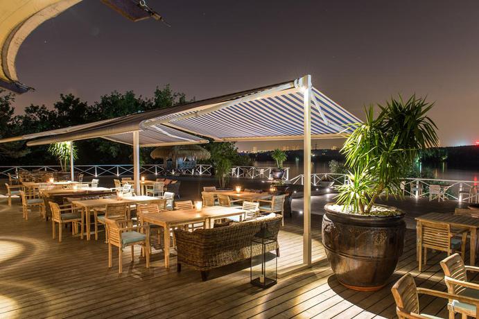 Imagen de los exteriores del Hotel Soho Beach. Foto 7
