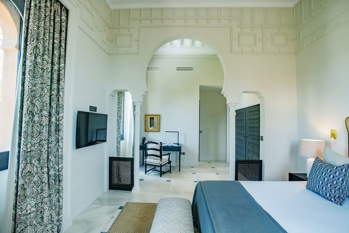 Imagen de la habitación del Hotel Soho Boutique Castillo Santa Catalina. Foto 10