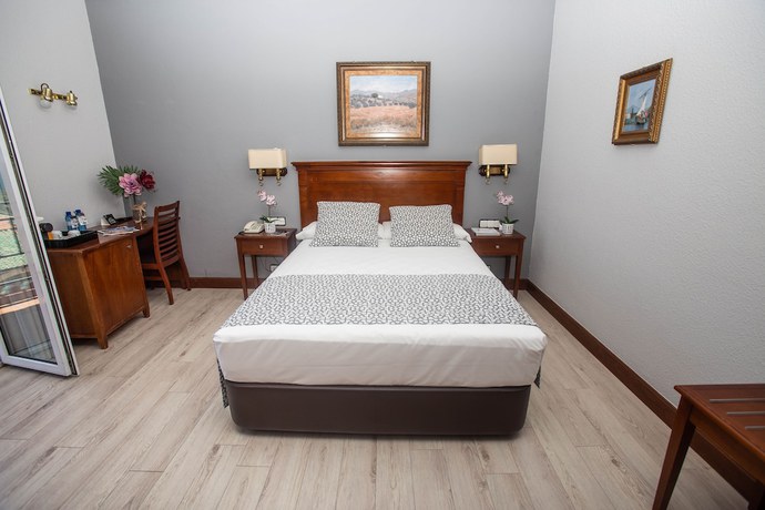 Imagen de la habitación del Hotel Soho Boutique Los Naranjos. Foto 9