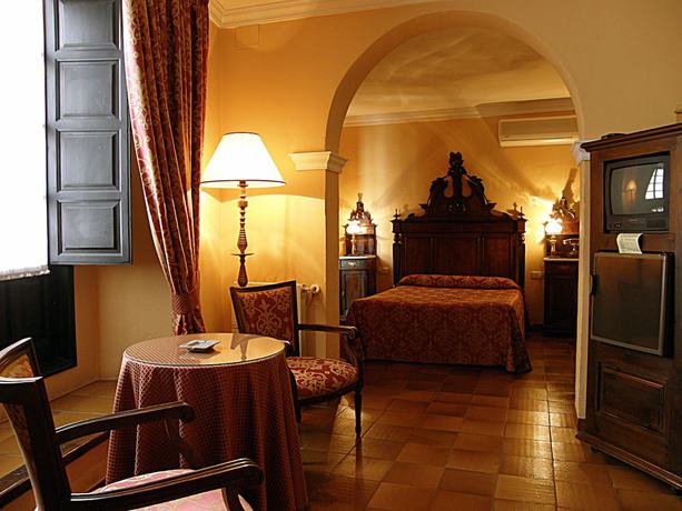 Imagen de la habitación del Hotel Soho Boutique Palacio San Gabriel. Foto 13