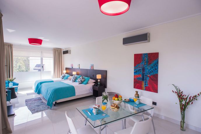 Imagen de la habitación del Hotel Soho Luxury Suites. Foto 13