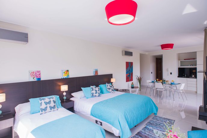 Imagen de la habitación del Hotel Soho Luxury Suites. Foto 15
