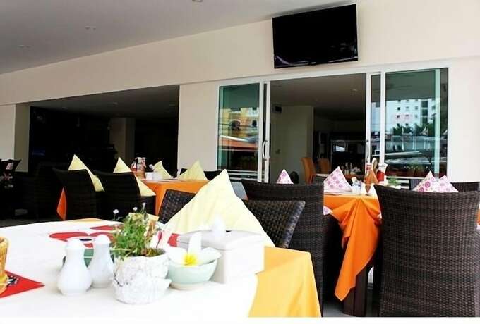 Imagen del bar/restaurante del Hotel Soi 2 Inn Pattaya. Foto 8
