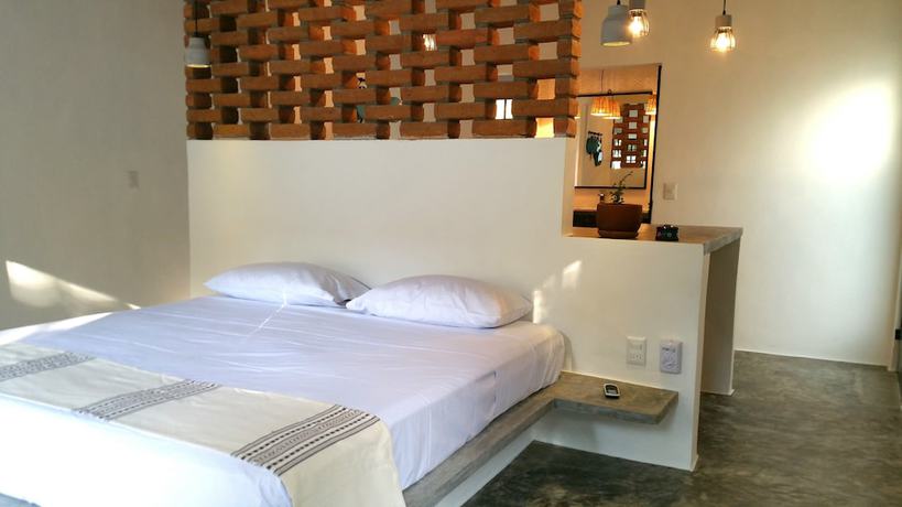 Imagen de la habitación del Hotel Soiree. Foto 8