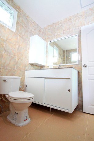 Imagen de la habitación del Hotel Sojourn Apartment Chiang Mai. Foto 8