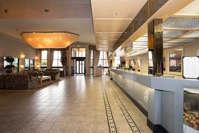 Imagen de los interiores del Hotel Sojourn Suites Portland Airport. Foto 18