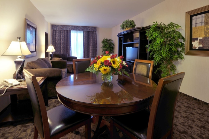 Imagen de la habitación del Hotel Sojourn Suites Portland Airport. Foto 16