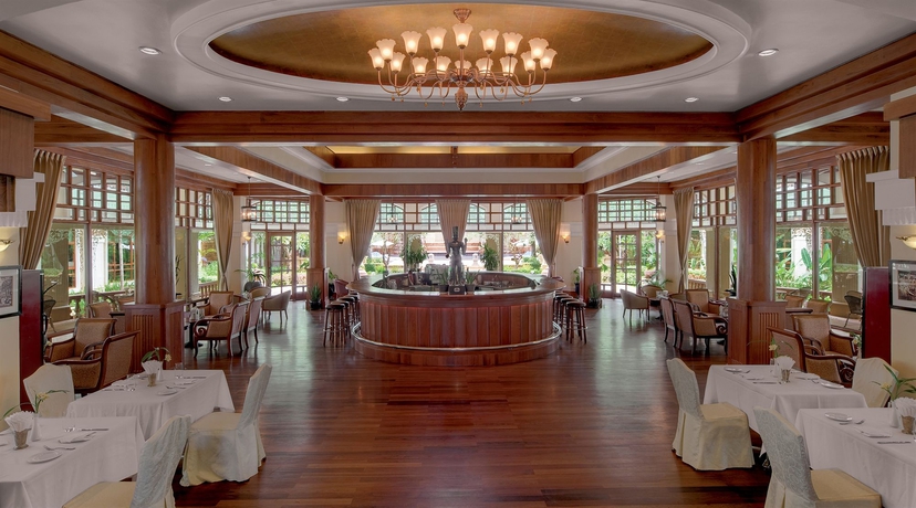 Imagen del bar/restaurante del Hotel Sokha Angkor Resort. Foto 3