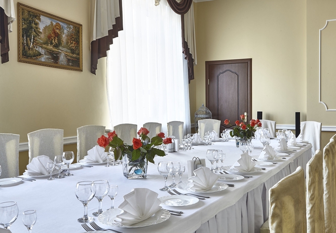 Imagen del bar/restaurante del Hotel Sokol. Foto 3