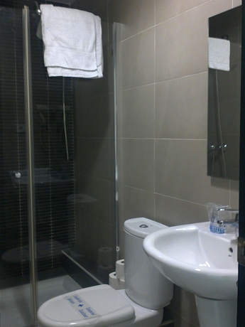Imagen de la habitación del Hotel Sol Almería. Foto 6