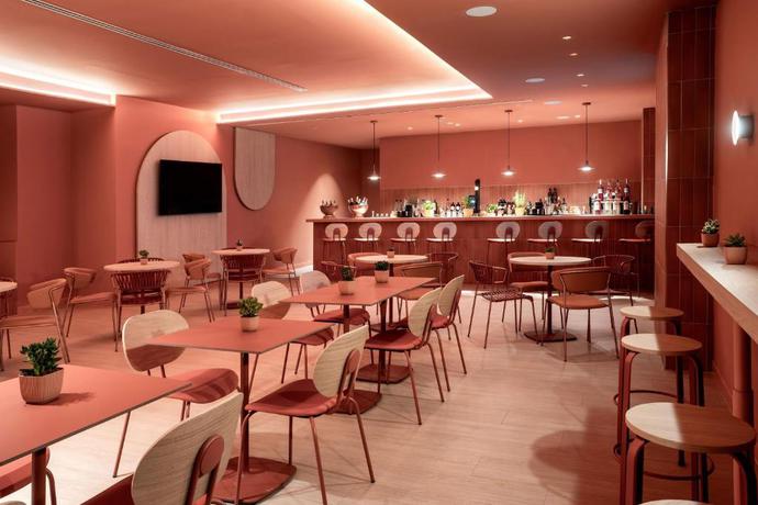 Imagen del bar/restaurante del Hotel Sol Arona Tenerife. Foto 4