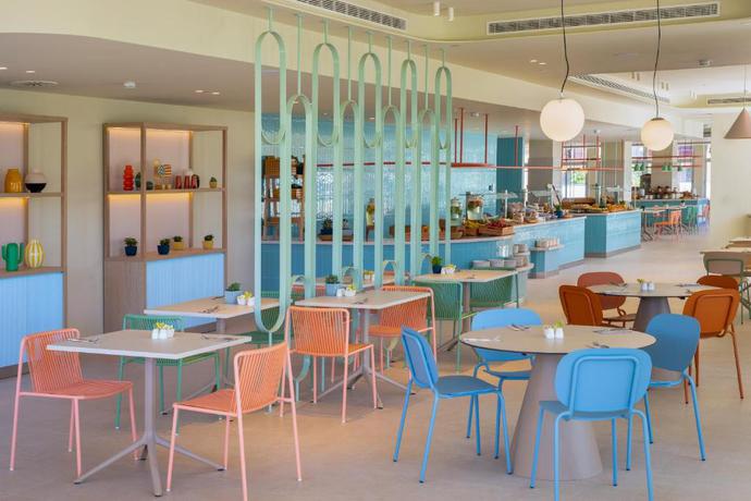 Imagen del bar/restaurante del Hotel Sol Arona Tenerife. Foto 9