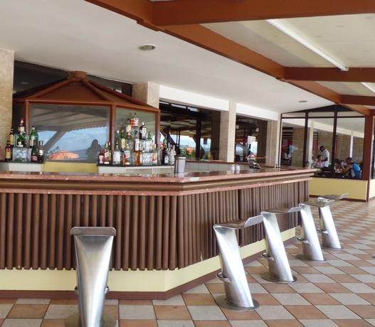 Imagen del bar/restaurante del Hotel Sol Bahia. Foto 2