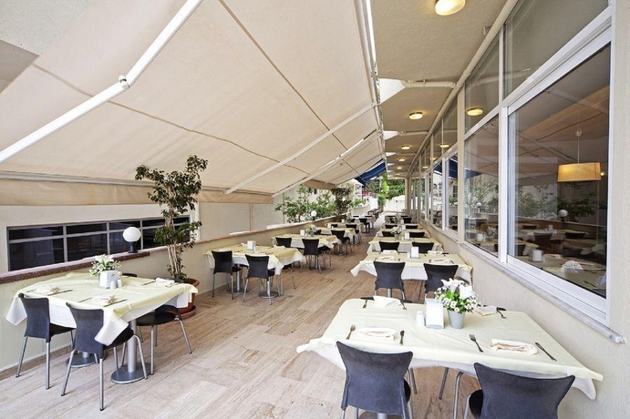 Imagen general del Hotel Sol Beach Hotel. Foto 3