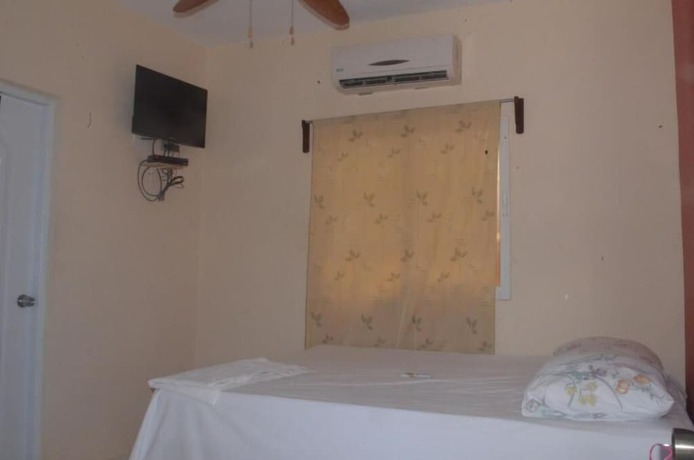 Imagen de la habitación del Hotel Sol Caribe. Foto 13